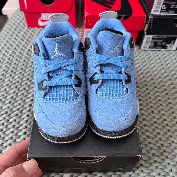 Air Jordan Retro 4 “University Blue” TD - Picture 2 of 4